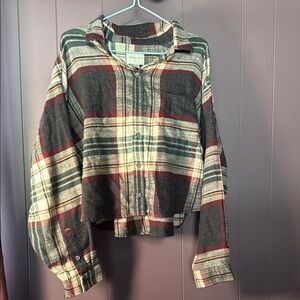 AE cropped cozy flannel size XL